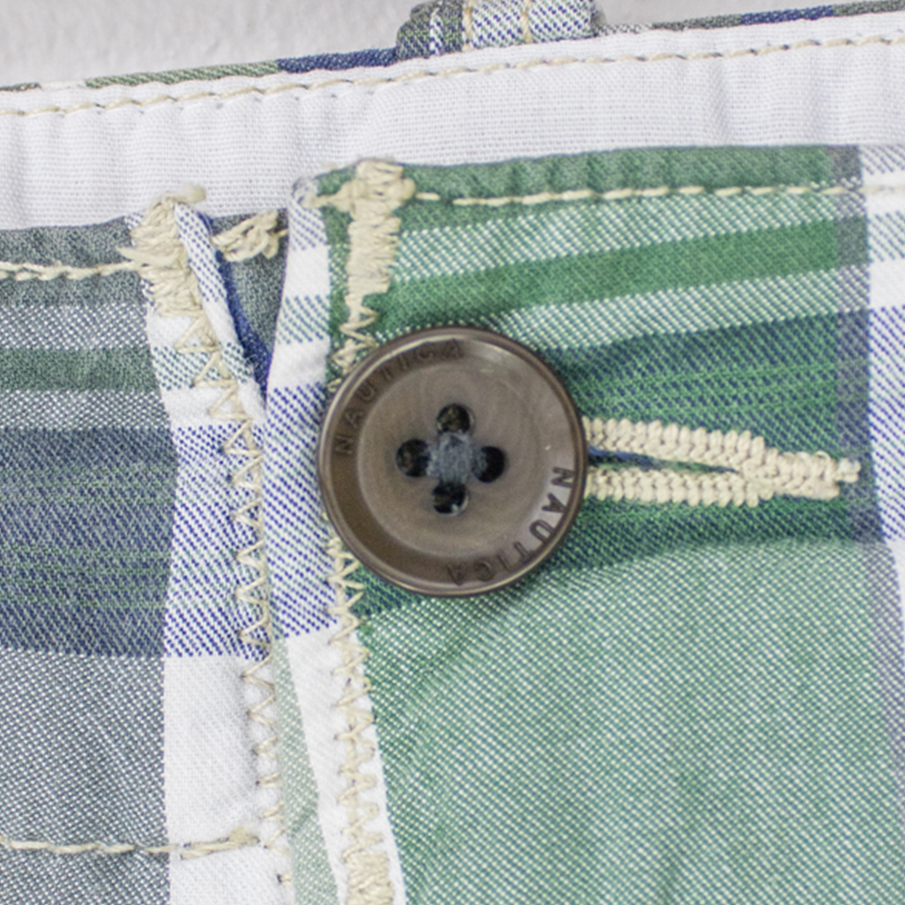 VINTAGE NAUTICA CARGO SHORTS - 34"