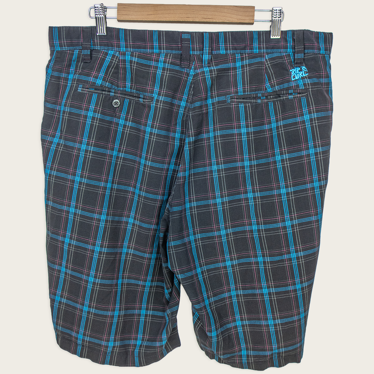 00s Rip Curl Plaid Shorts - XL