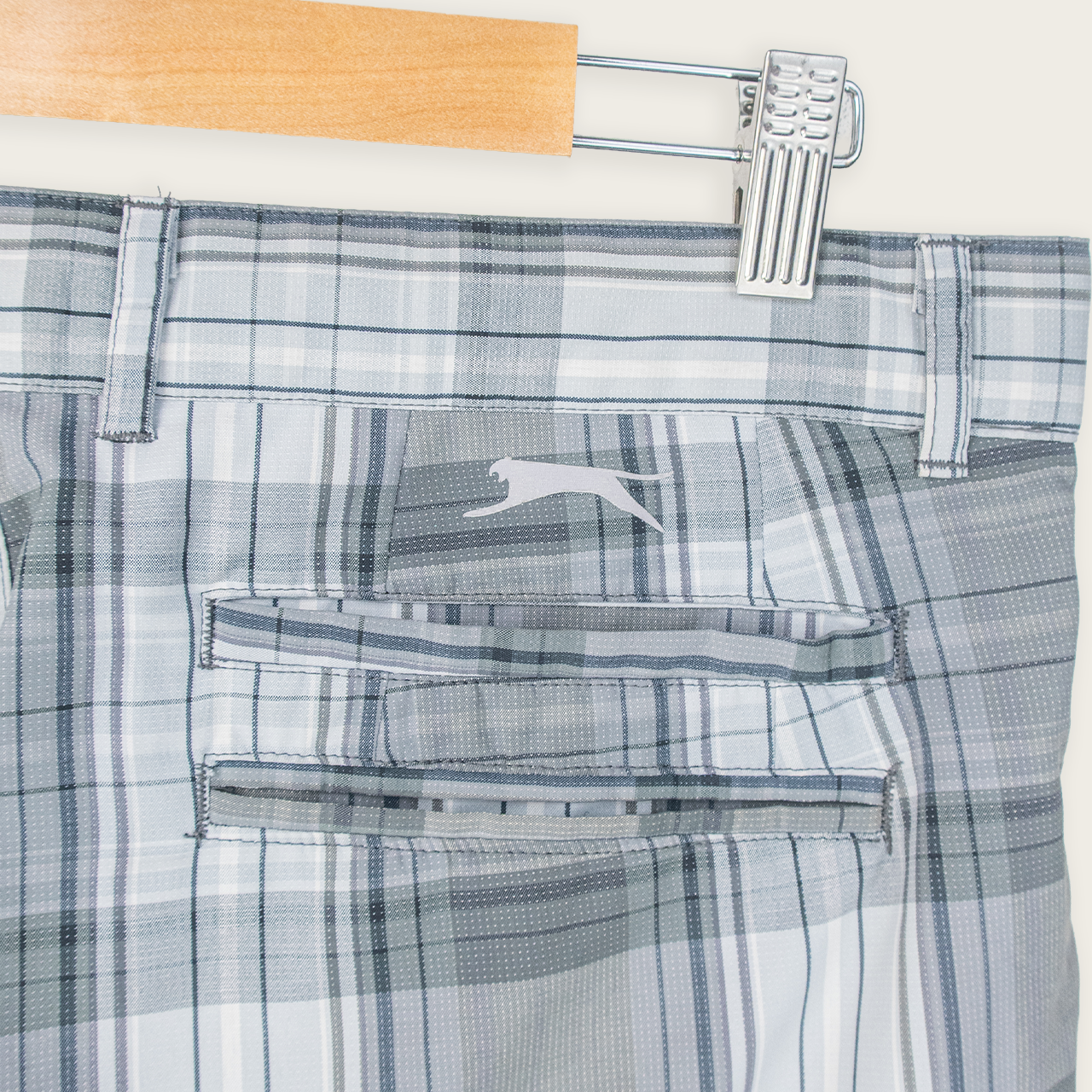 SLAZENGER CHECKERED SHORTS - 34"