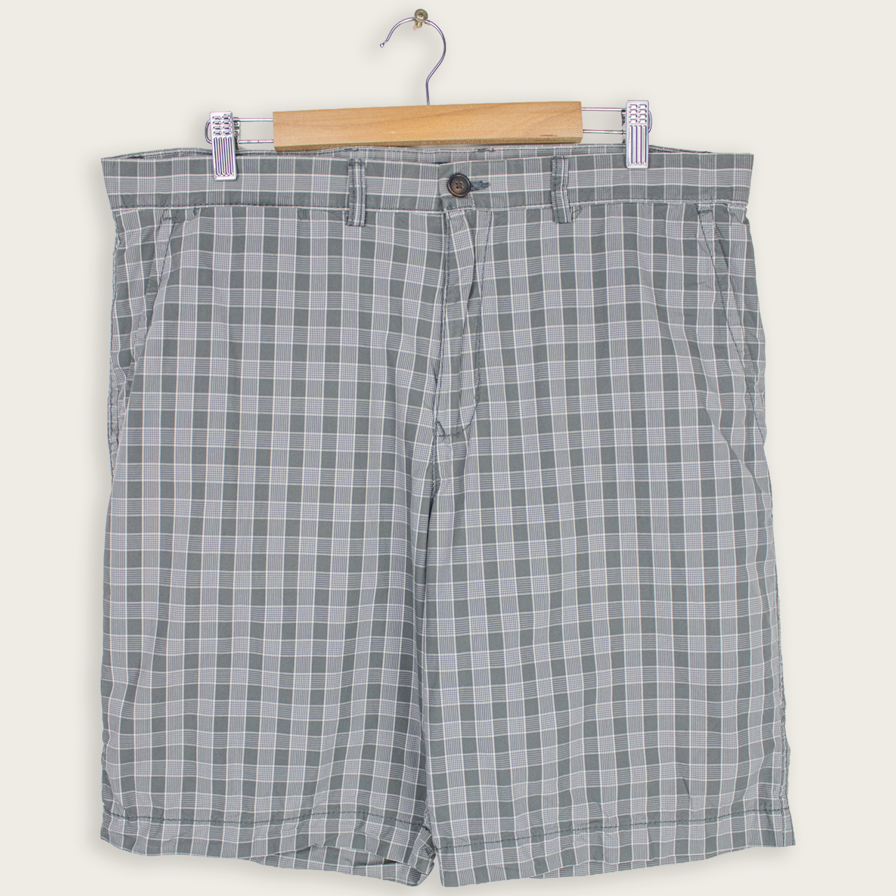 VINTAGE TOMMY HILFIGER SHORTS - 38"