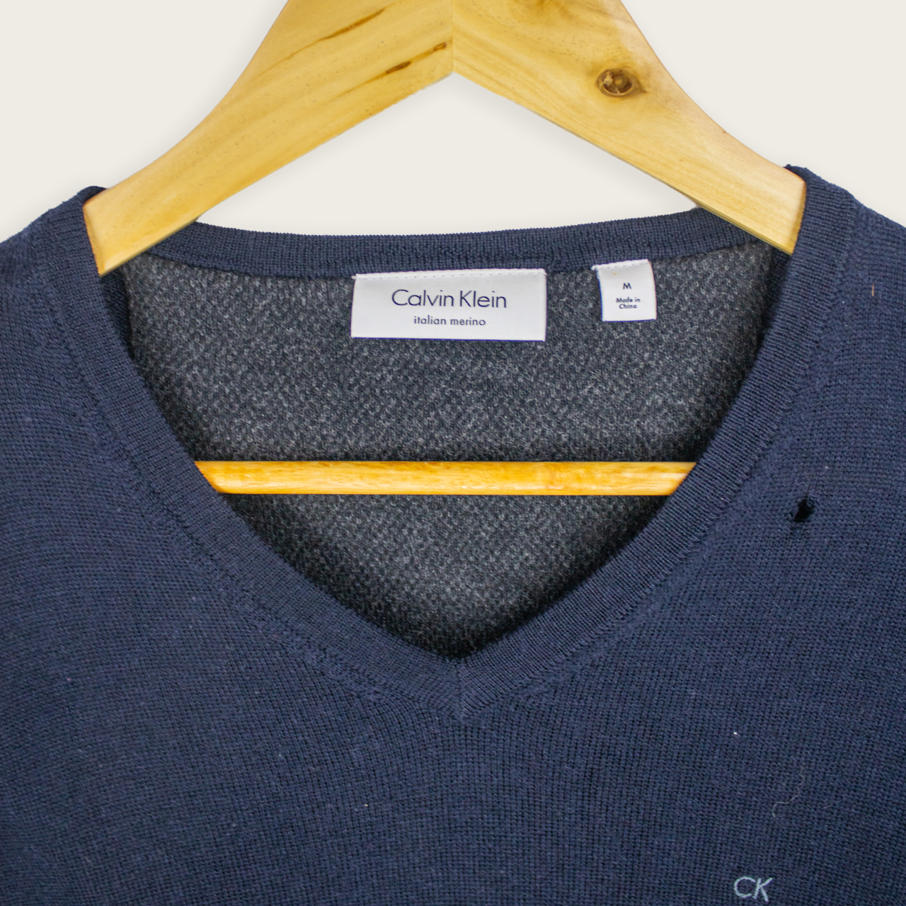 CALVIN KLEIN KNIT SWEATER - M