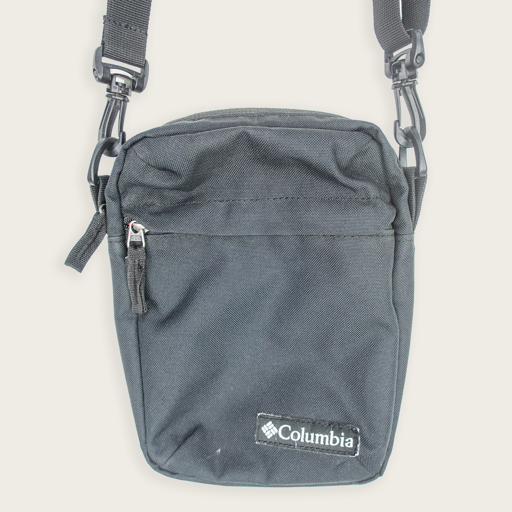 VINTAGE COLUMBIA BAG