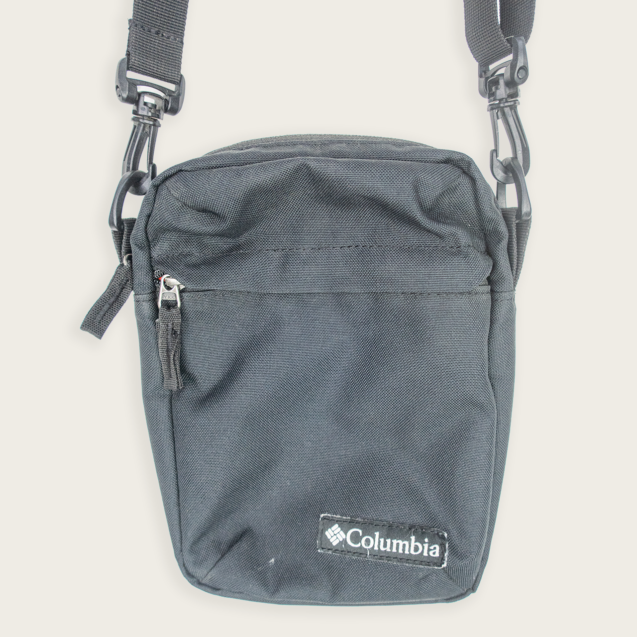 VINTAGE COLUMBIA BAG