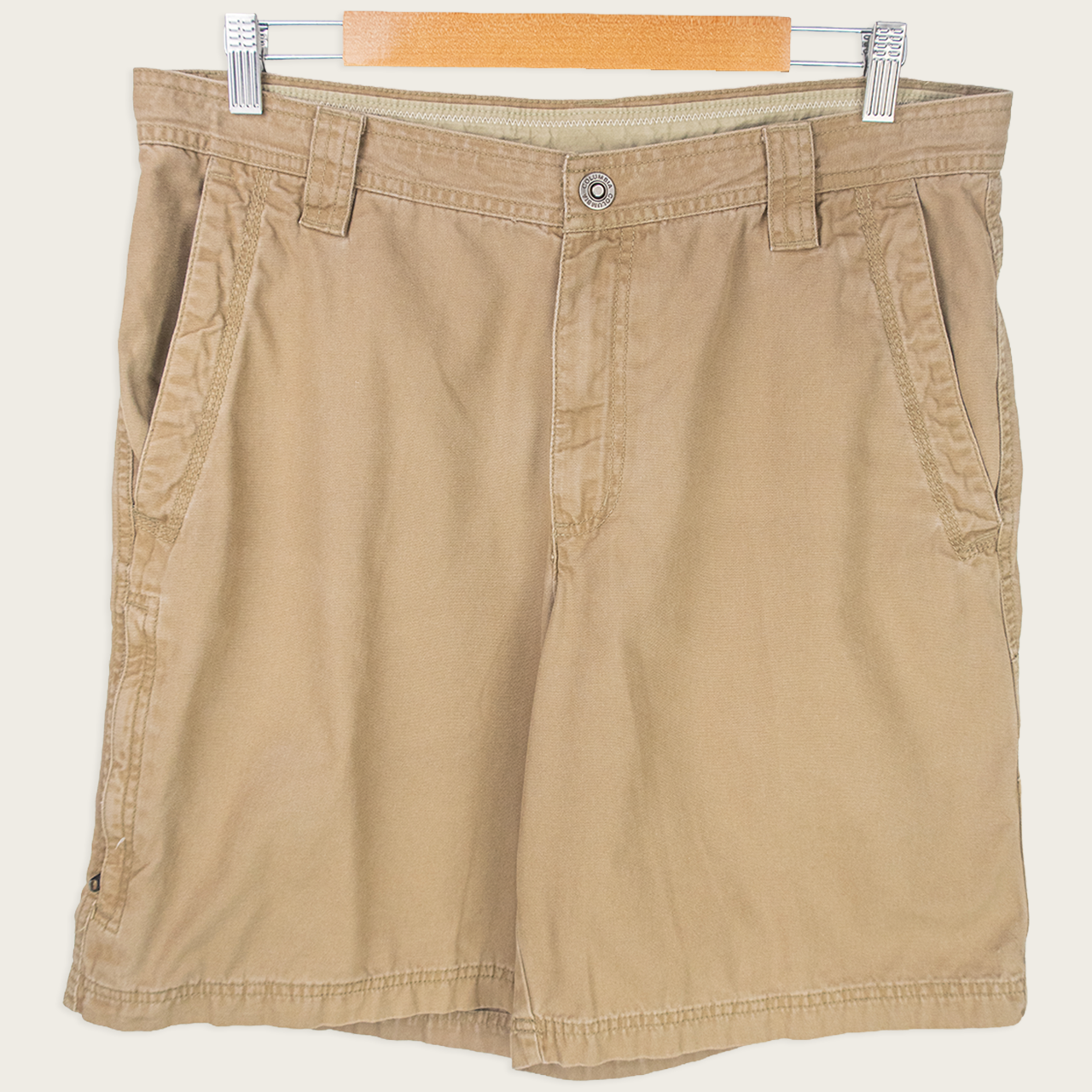 00's Columbia Sportswear Cargo Shorts - 34"