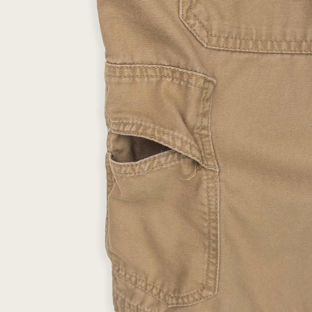 00's Columbia Sportswear Cargo Shorts - 34"
