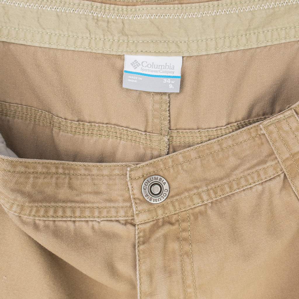 00's Columbia Sportswear Cargo Shorts - 34"