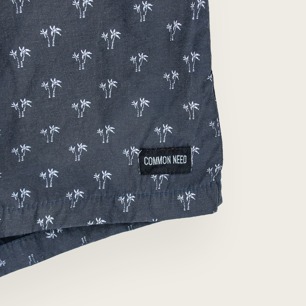 Common Need Adjustable Board Shorts - M