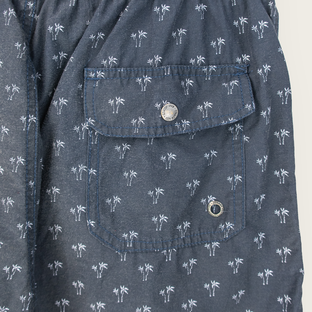 Common Need Adjustable Board Shorts - M