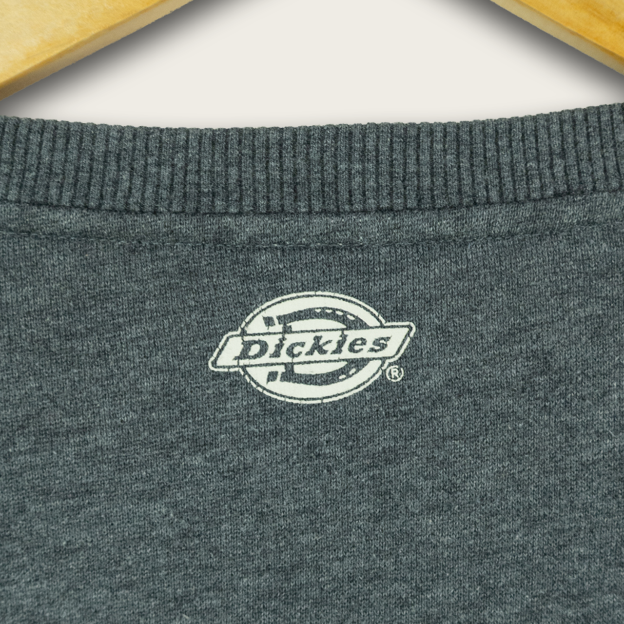 VINTAGE DICKIES SWEATER - L
