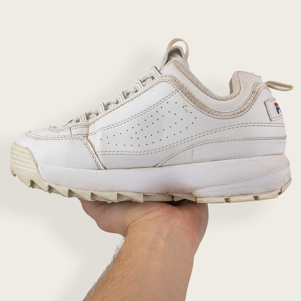 Women's White FILA Disruptor Casual Sneaker - US 8