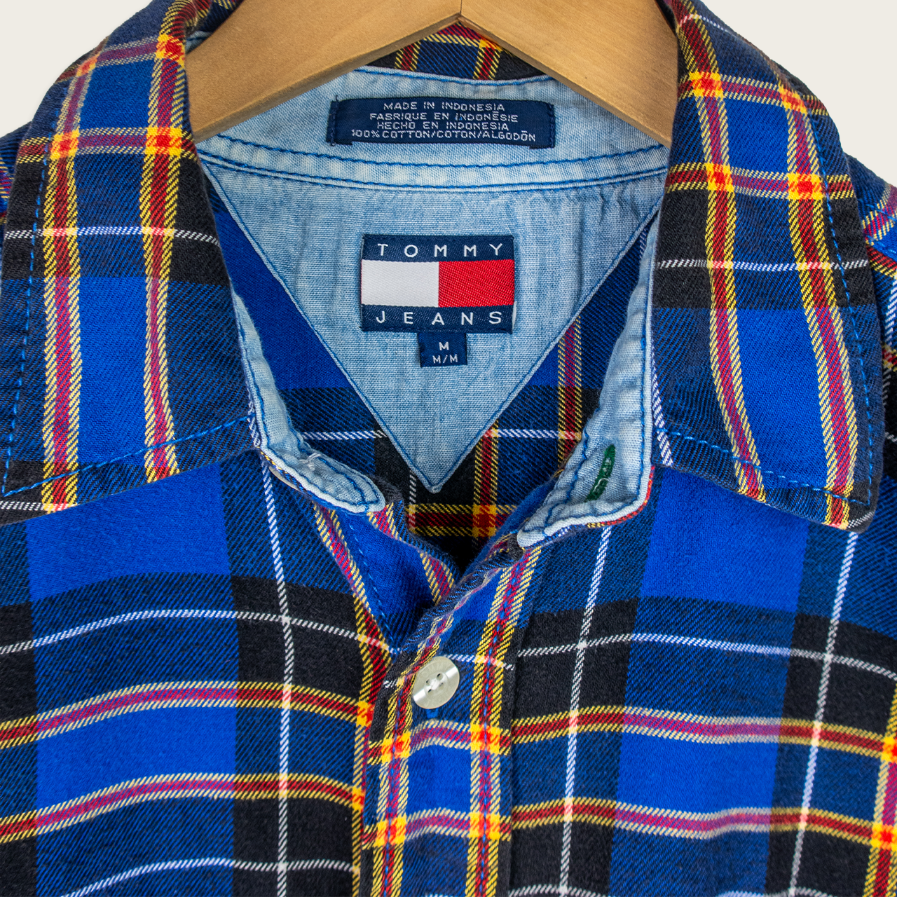 90's Tommy Hilfiger Long-Sleeve Flannel Button-Up Shirt - M