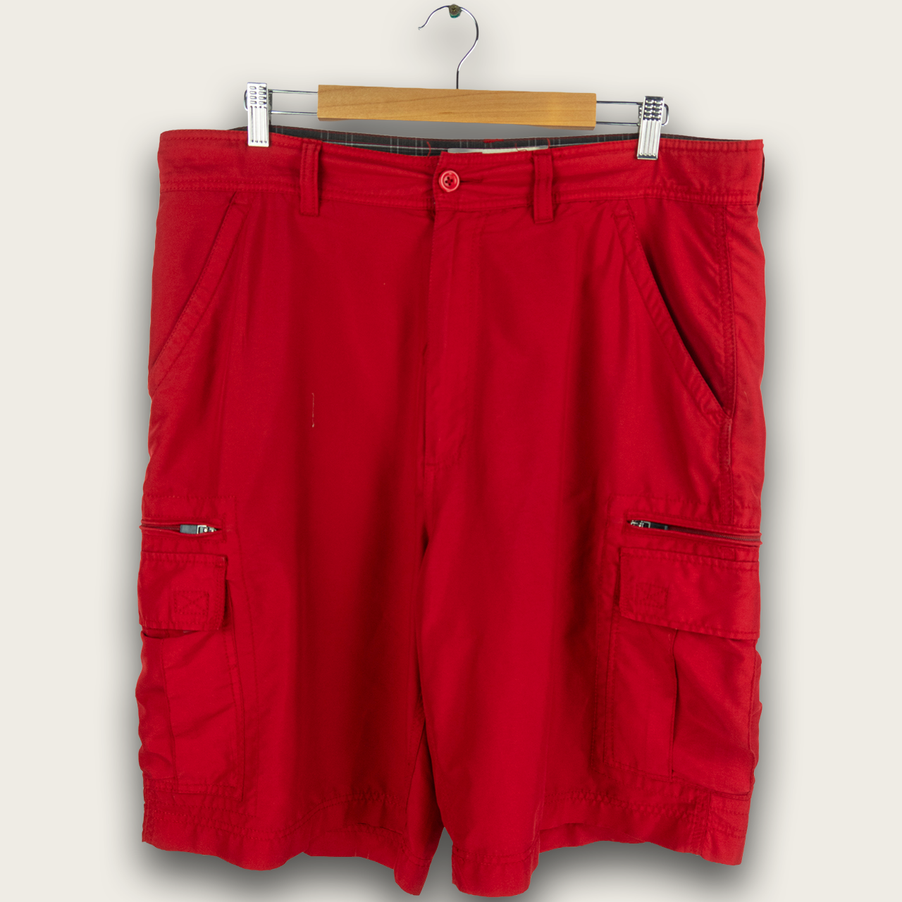 VINTAGE FOOT LOCKER CARGO SHORTS - 38"