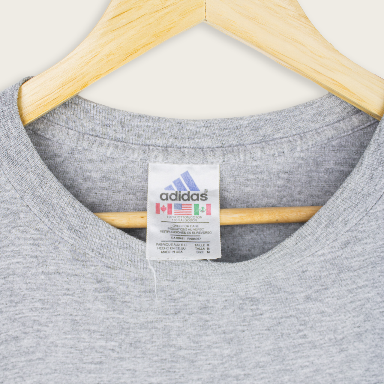 VINTAGE ADIDAS T-SHIRT - M