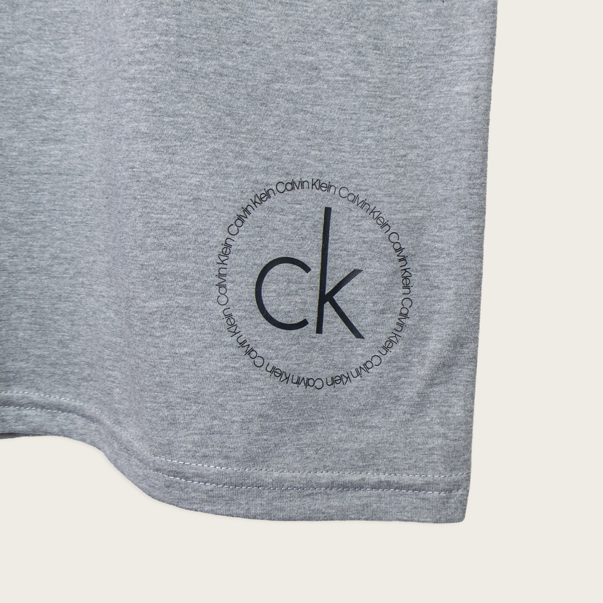 Calvin Klein T-Shirt - L