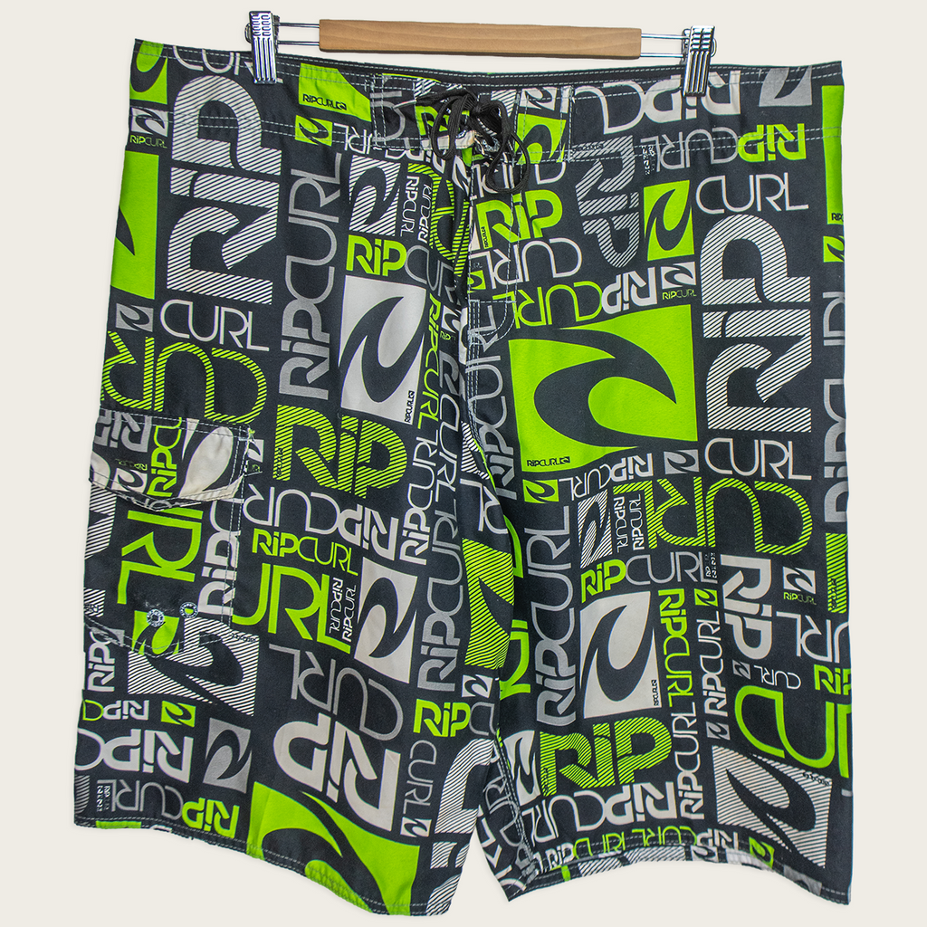 00s Rip Curl Board Shorts - XL/XXL