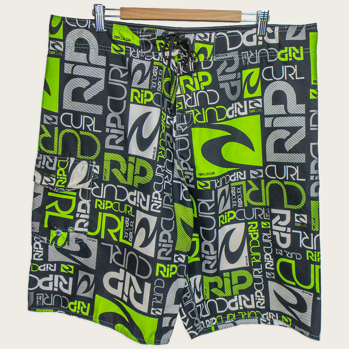 00s Rip Curl Board Shorts - XL/XXL