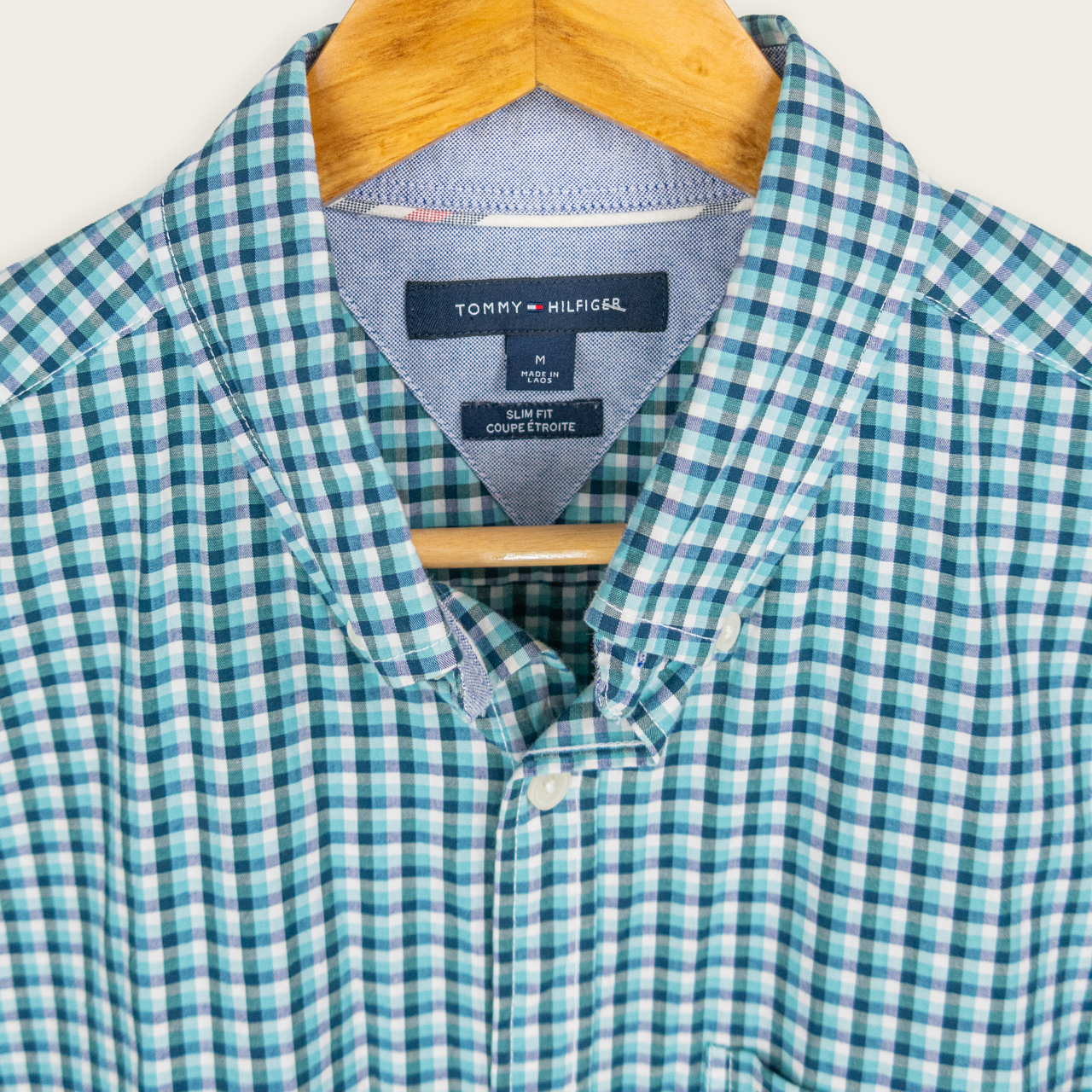 TOMMY HILFIGER BUTTON-UP SHIRT - M