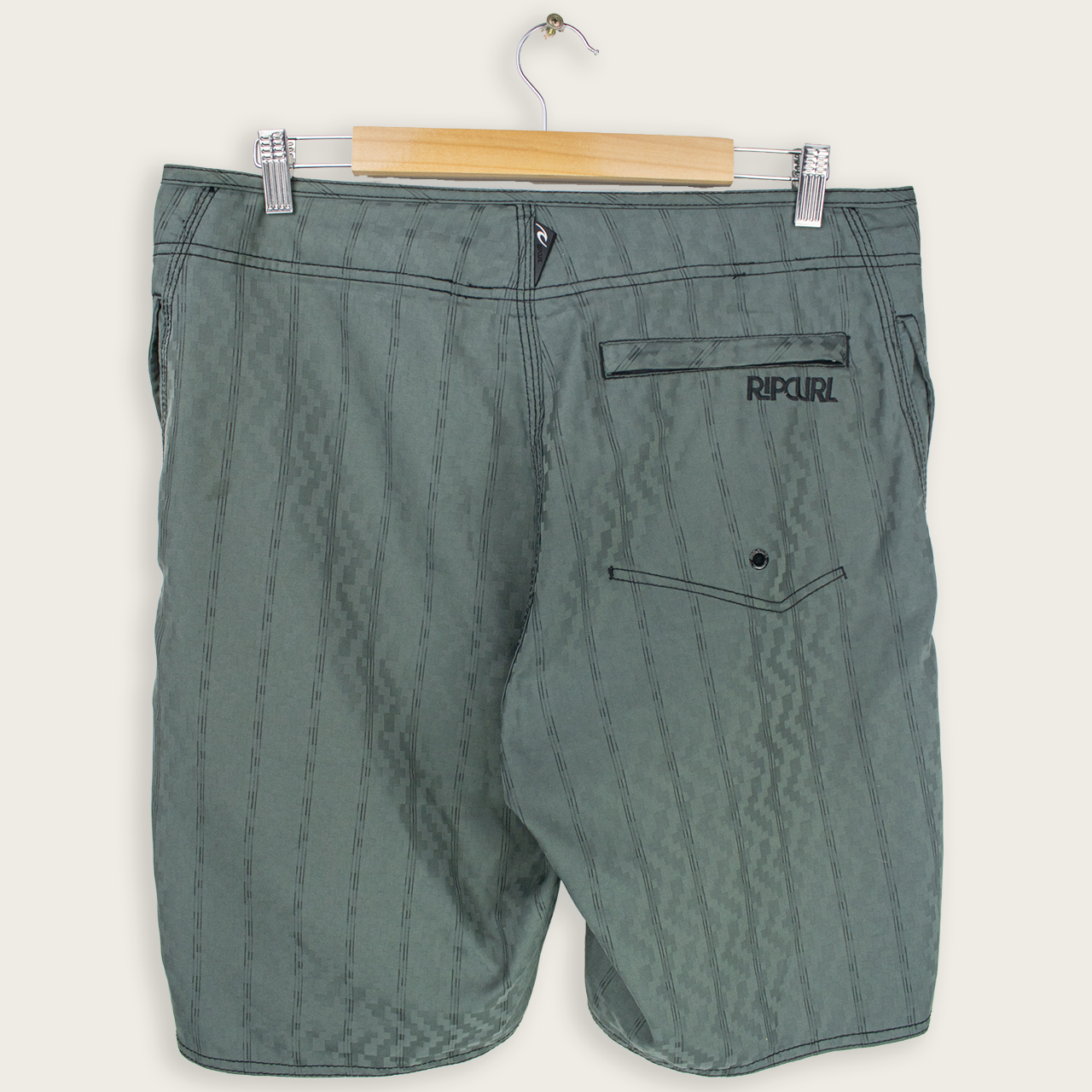 VINTAGE RIPCURL BOARD SHORTS - 34"