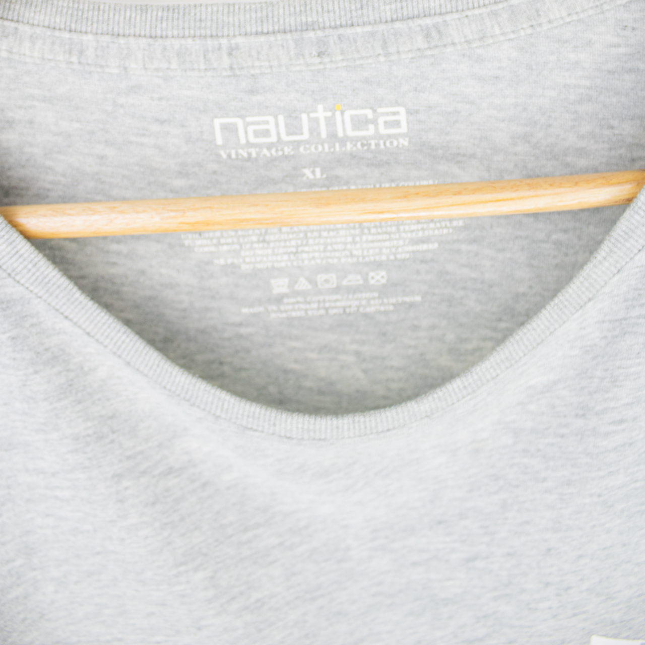 VINTAGE LONG-SLEEVE NAUTICA T-SHIRT - XL