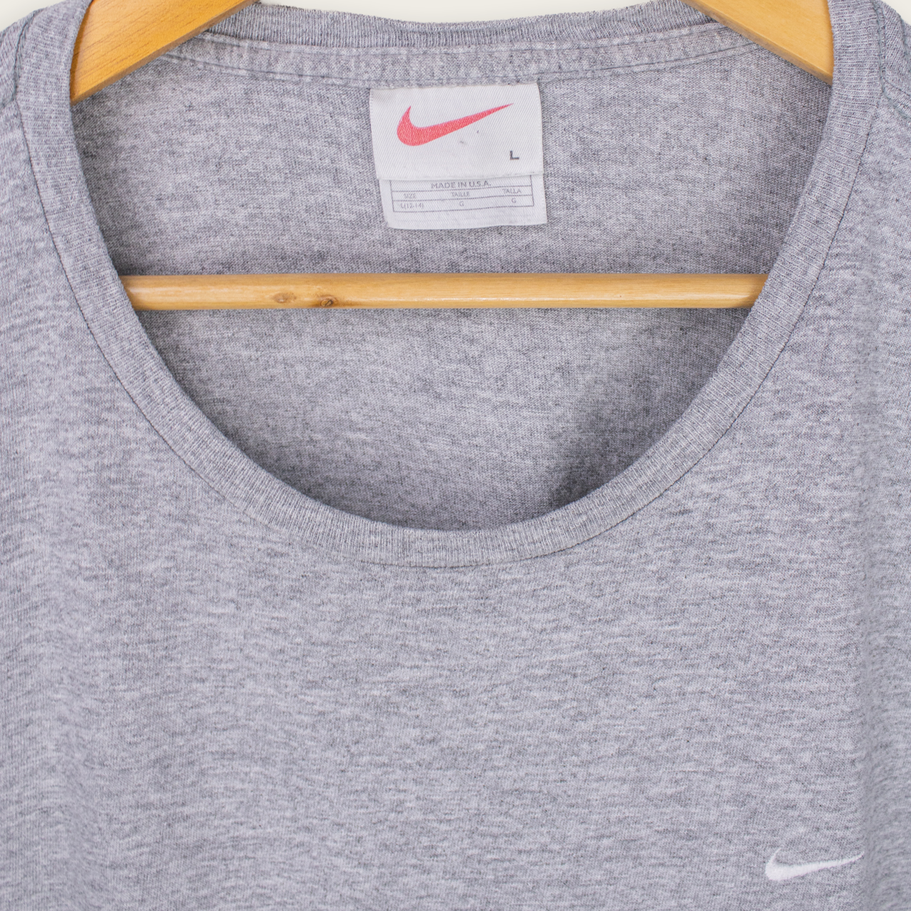 VINTAGE NIKE T-SHIRT - L