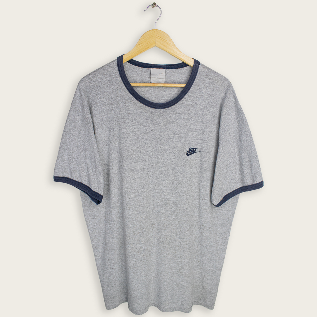 VINTAGE NIKE T-SHIRT - XL