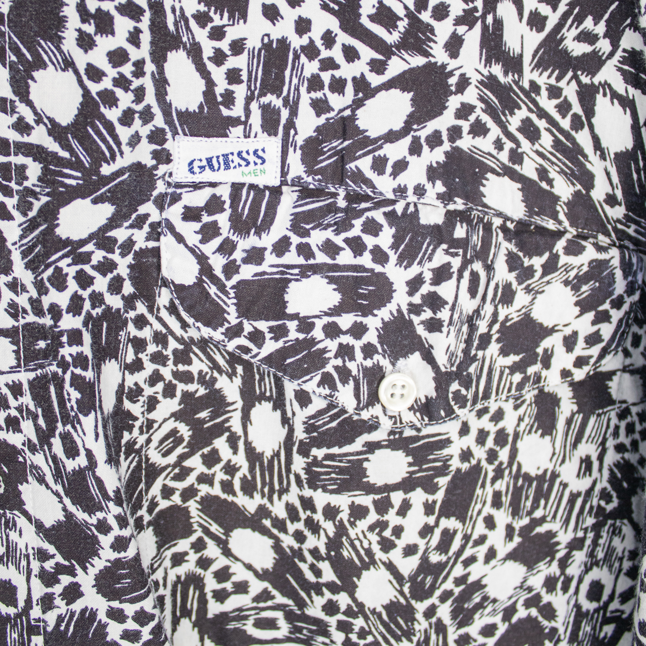 VINTAGE GUESS BUTTON-UP SHIRT - XL