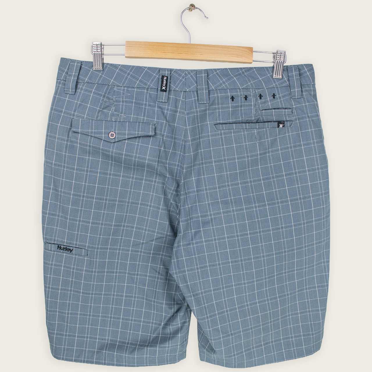 VINTAGE HURLEY SHORTS - 34"