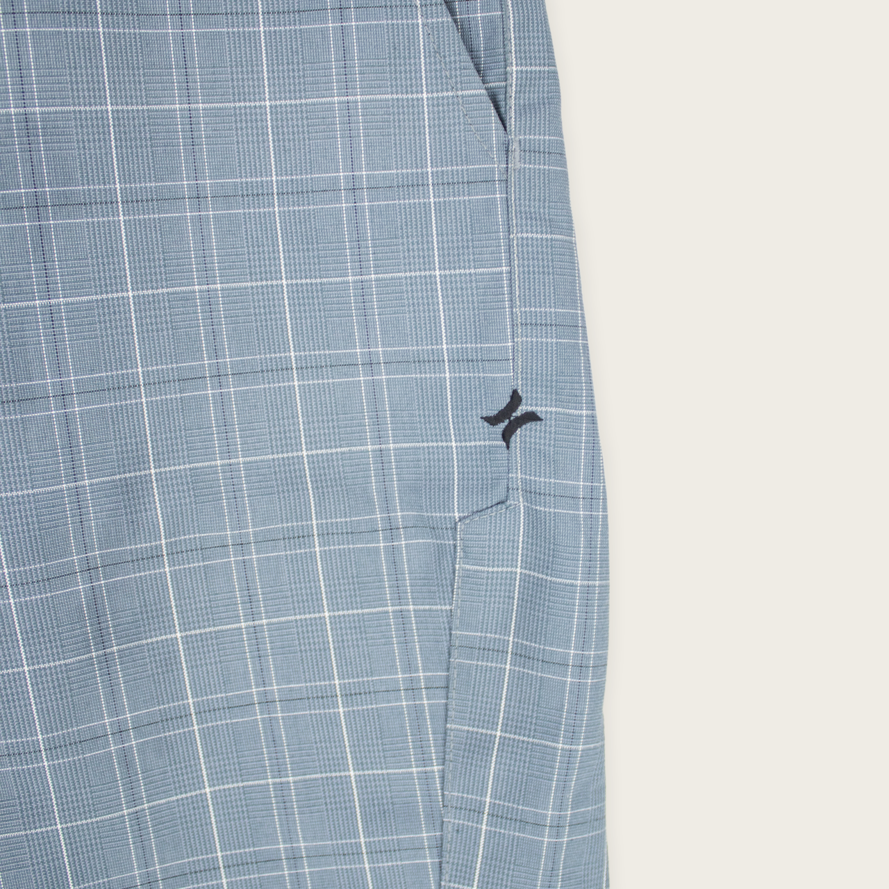 VINTAGE HURLEY SHORTS - 34"