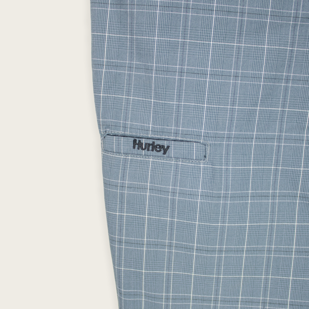 VINTAGE HURLEY SHORTS - 34"