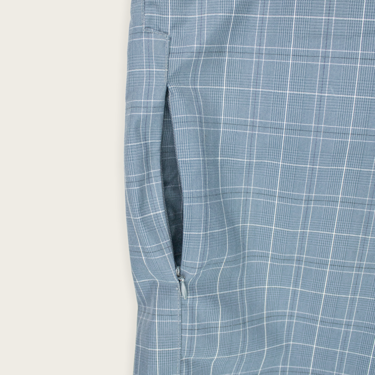 VINTAGE HURLEY SHORTS - 34"