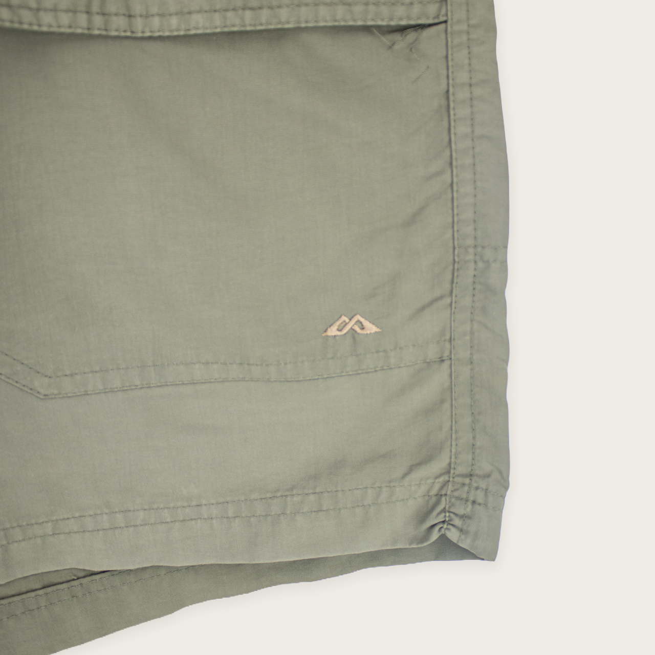 VINTAGE KATHMANDU CARGO SHORTS - 38"