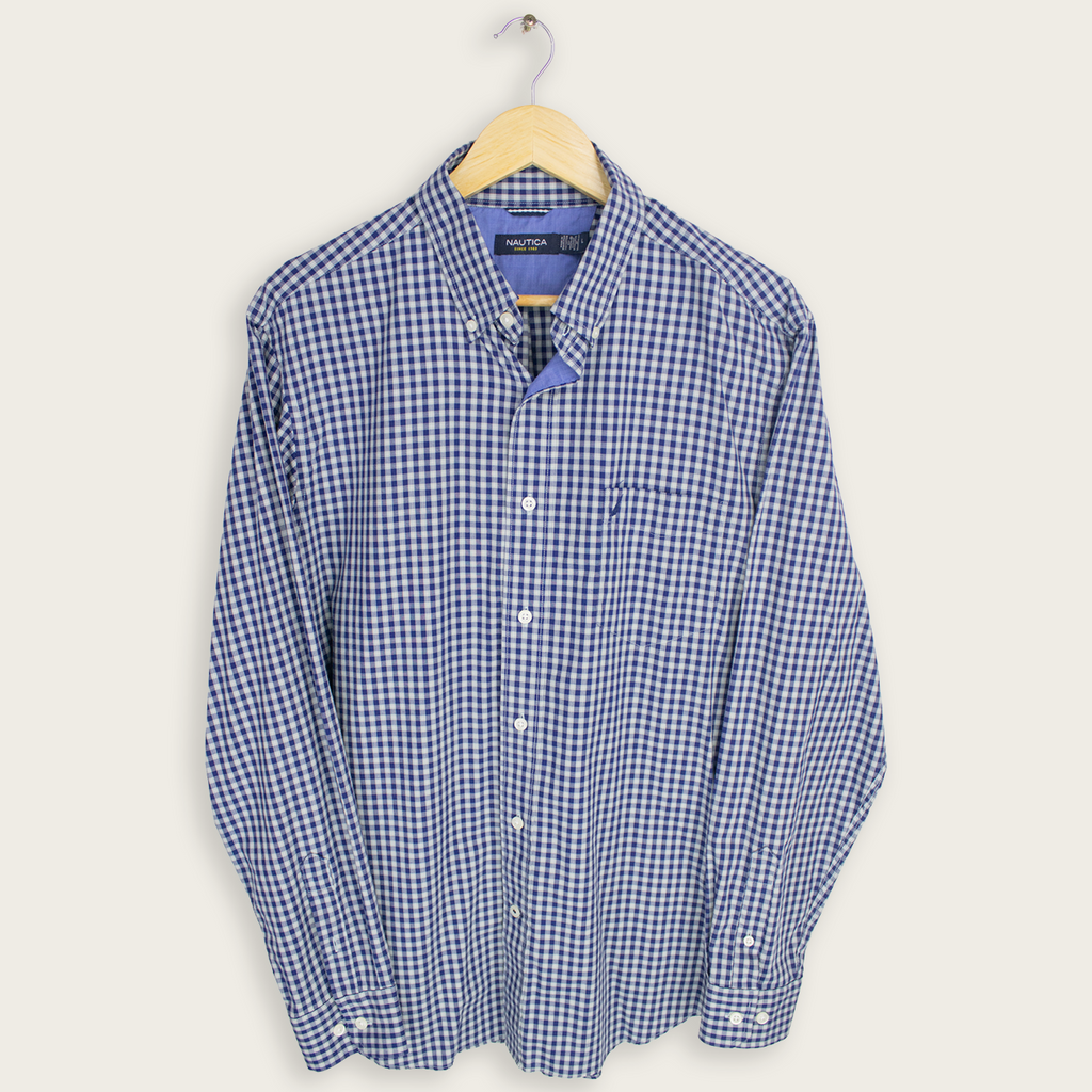 VINTAGE LONG-SLEEVE NAUTICA BUTTON-UP SHIRT - L