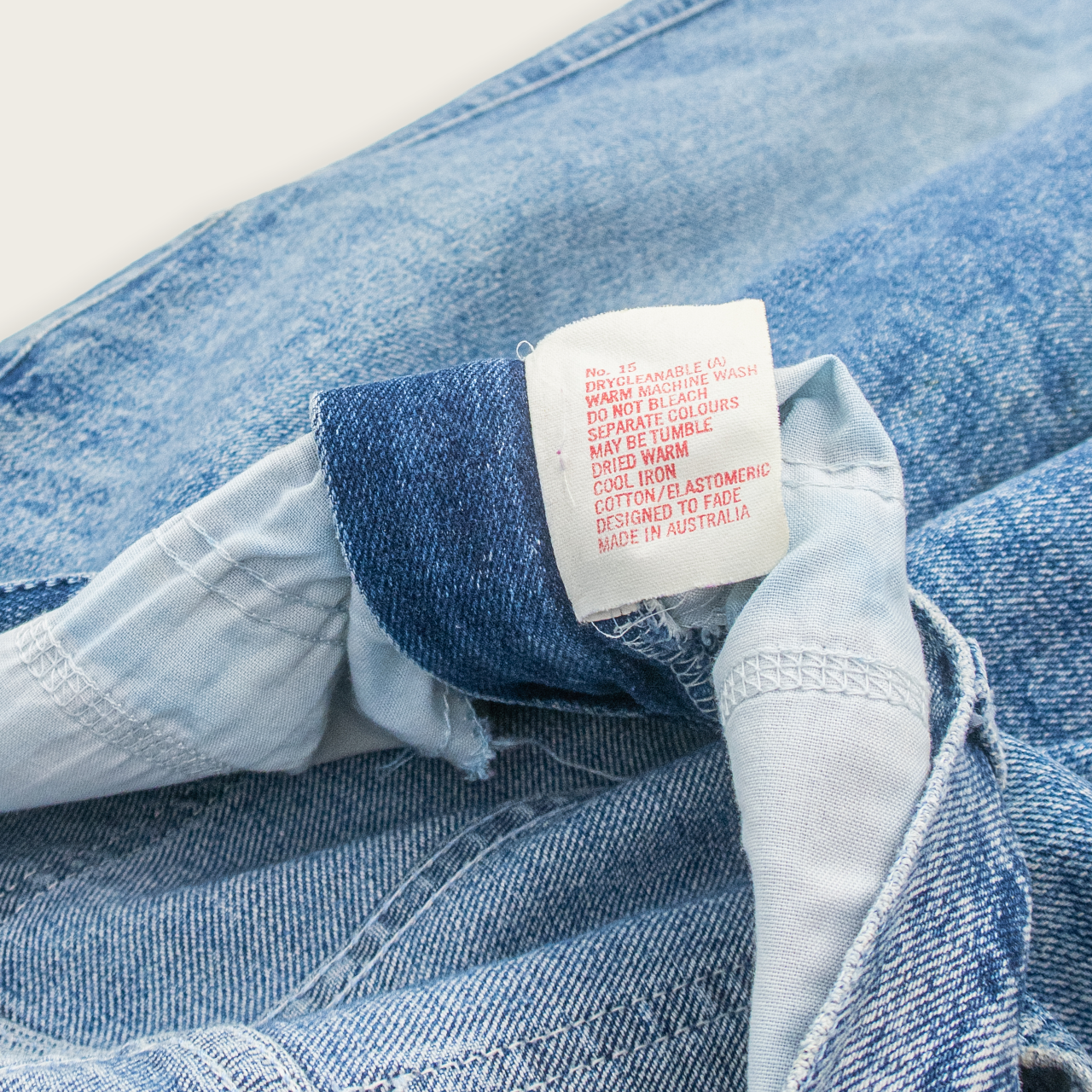 90's LEE JEANS - 33"