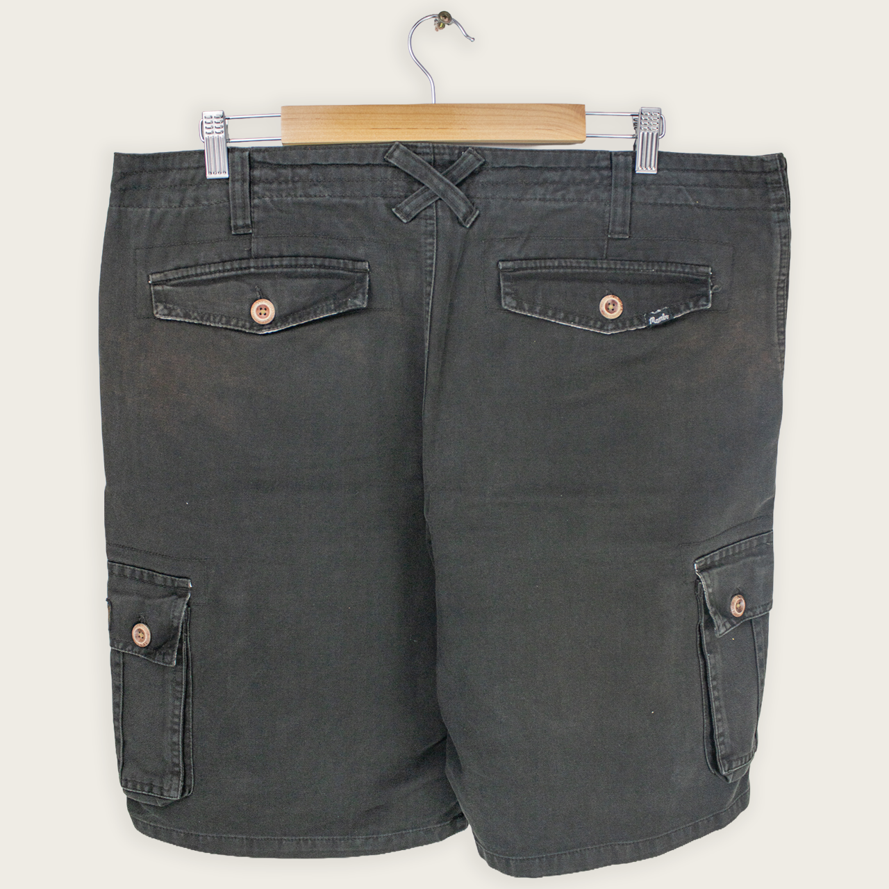 VINTAGE MAMBO CARGO SHORTS - 38"
