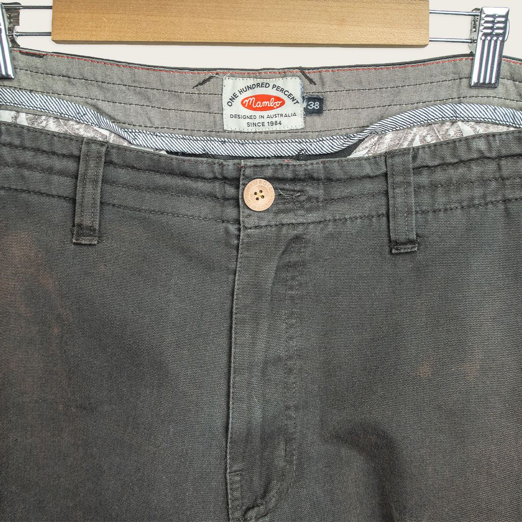 00's Mambo Cargo Shorts - XL