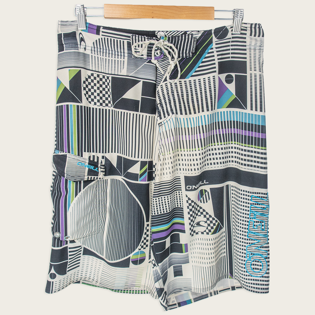 00's O'Neill Board Shorts- 32"