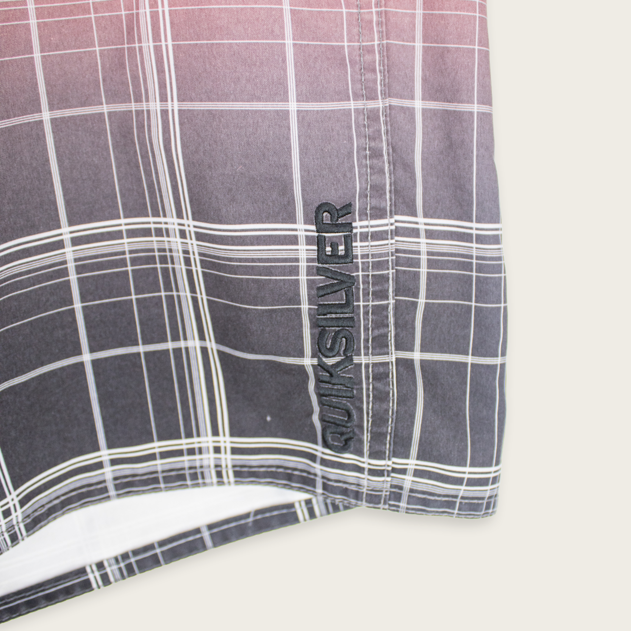 VINTAGE QUIKSILVER BOARD SHORTS - 40"