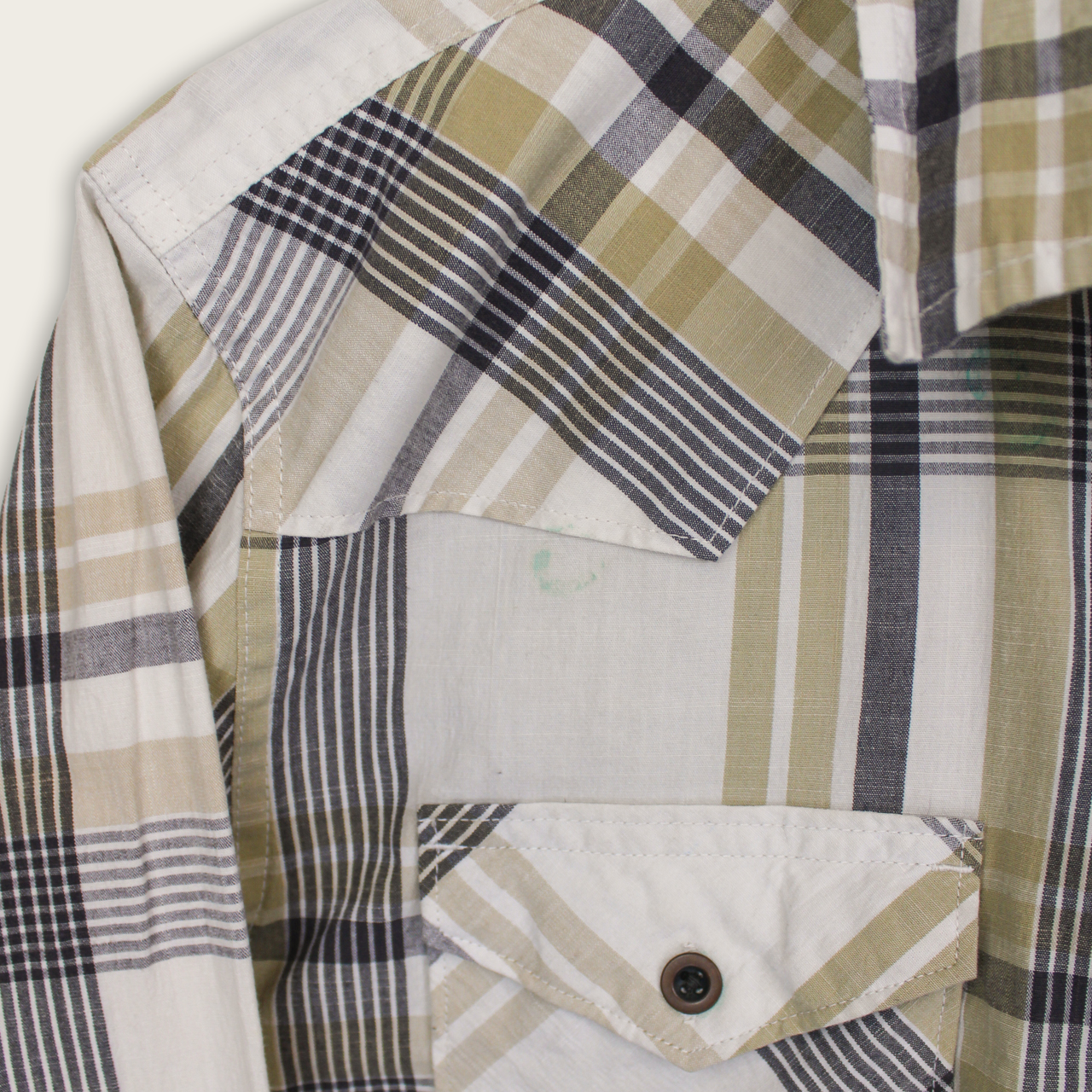 VINTAGE LONG-SLEEVE WRANGLER BUTTON-UP SHIRT - M