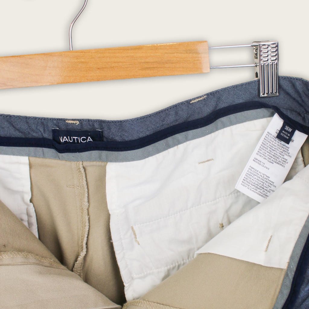 00's Nautica Tailored Shorts - 36"