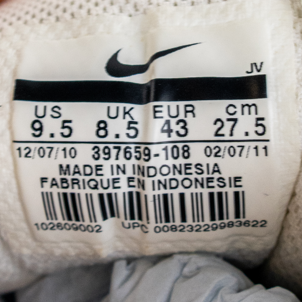 Men's 2011 White/Red NIKE Dart 8 Running Shoes – US 9.5