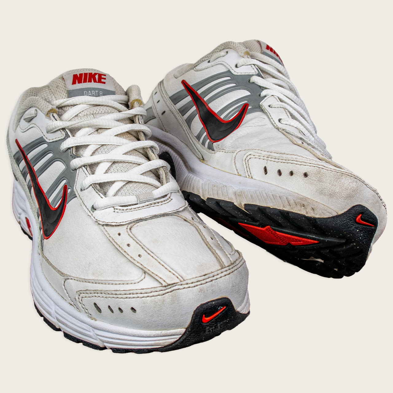 Men's 2011 White/Red NIKE Dart 8 Running Shoes – US 9.5