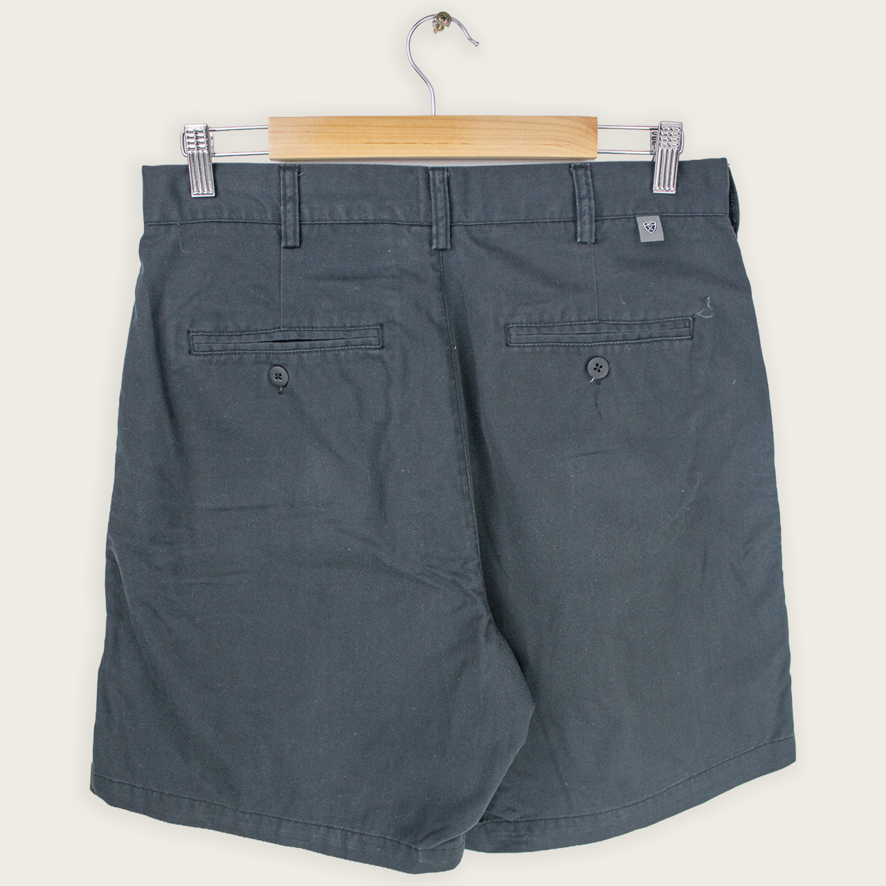 VINTAGE NIKE TAILORED SHORTS - 32"