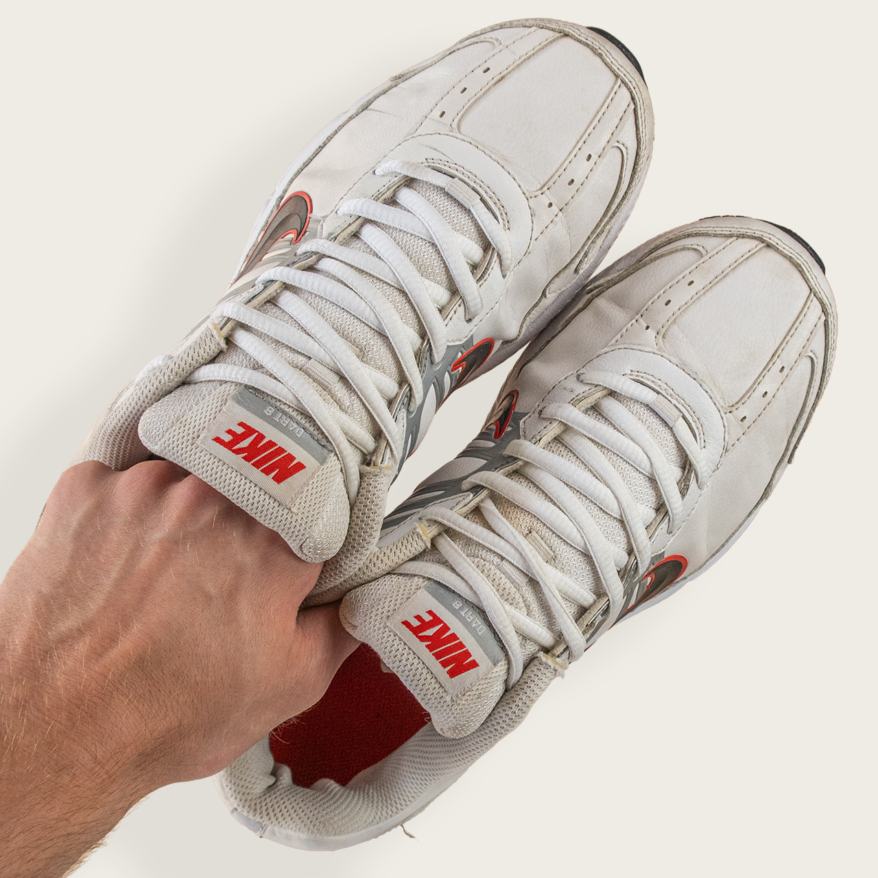 Men's 2011 White/Red NIKE Dart 8 Running Shoes – US 9.5