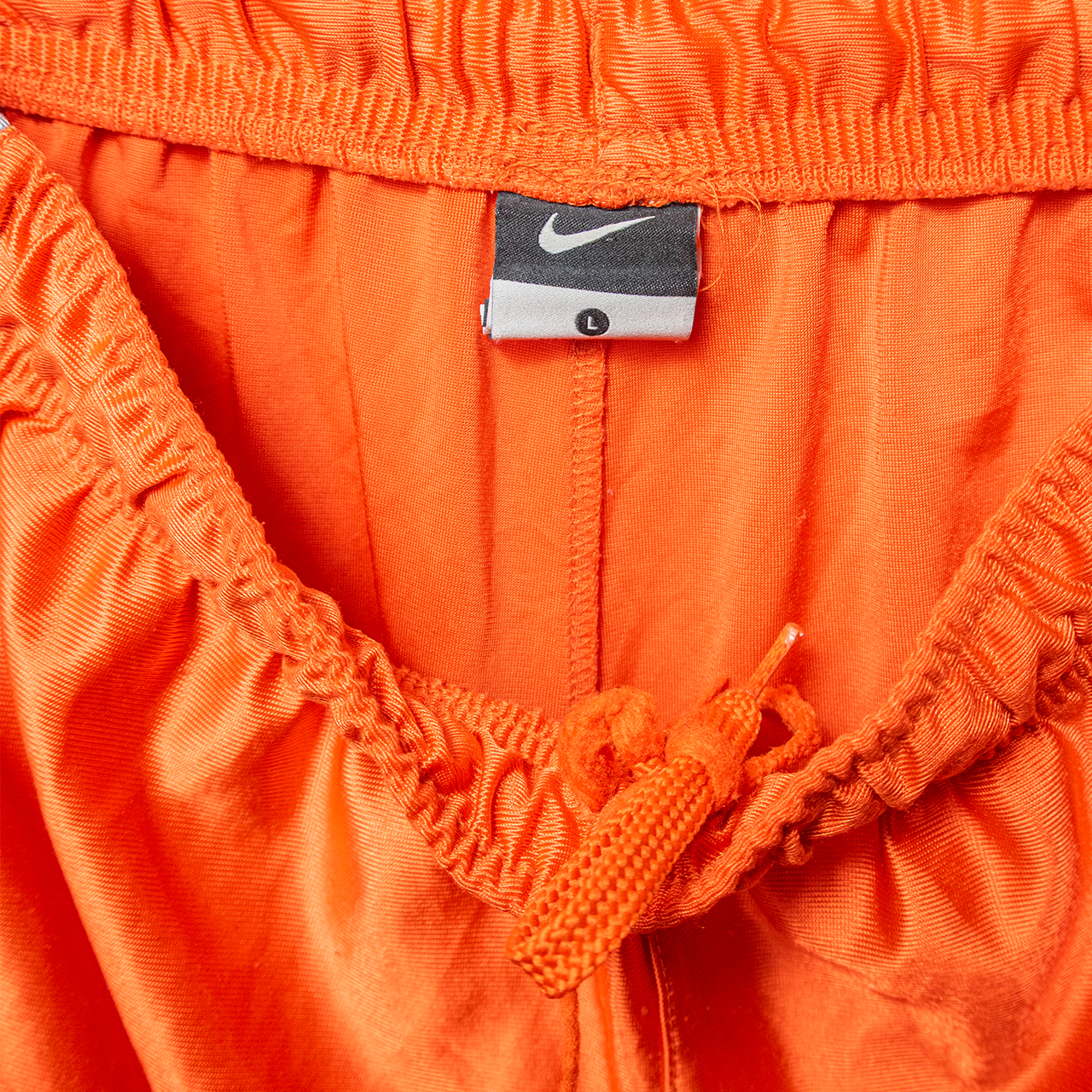 NIKE DRI FIT SHORTS - L