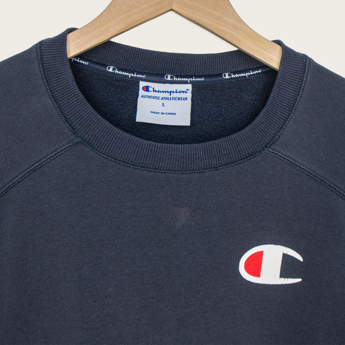 Champion Crewneck Sweater - L