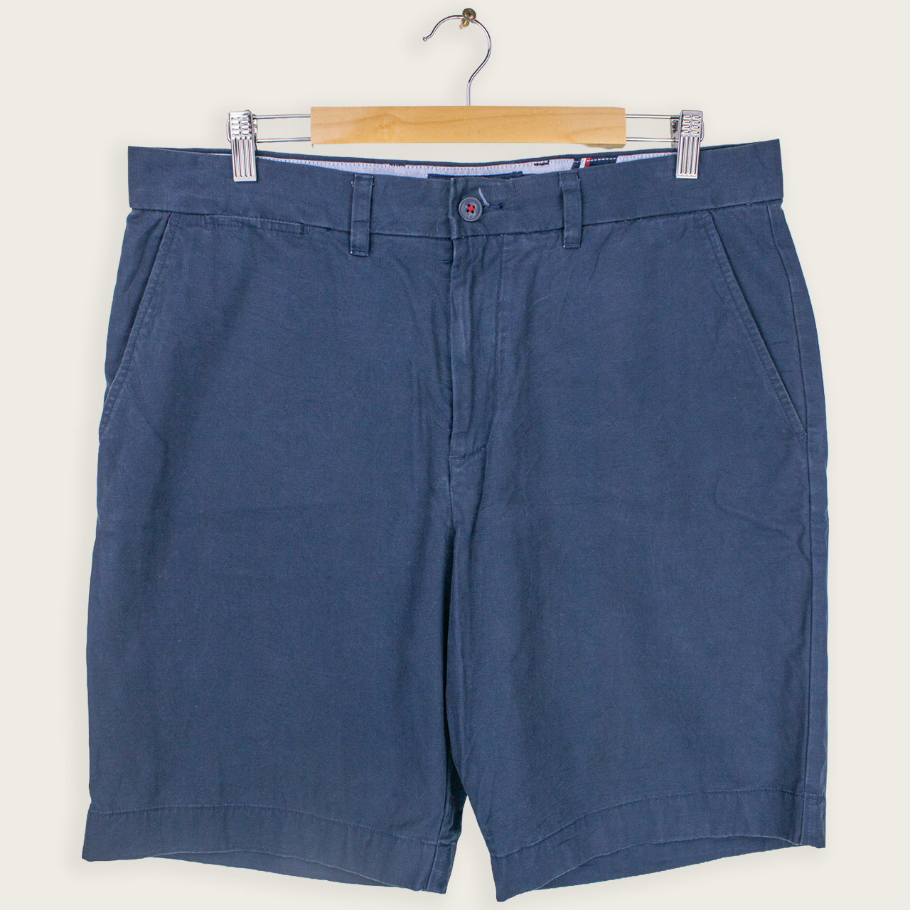 TOMMY HILFIGER CHINO SHORTS - 36"