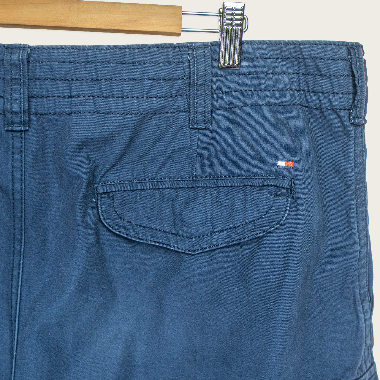 Tommy Hilfiger Cargo Shorts - XL