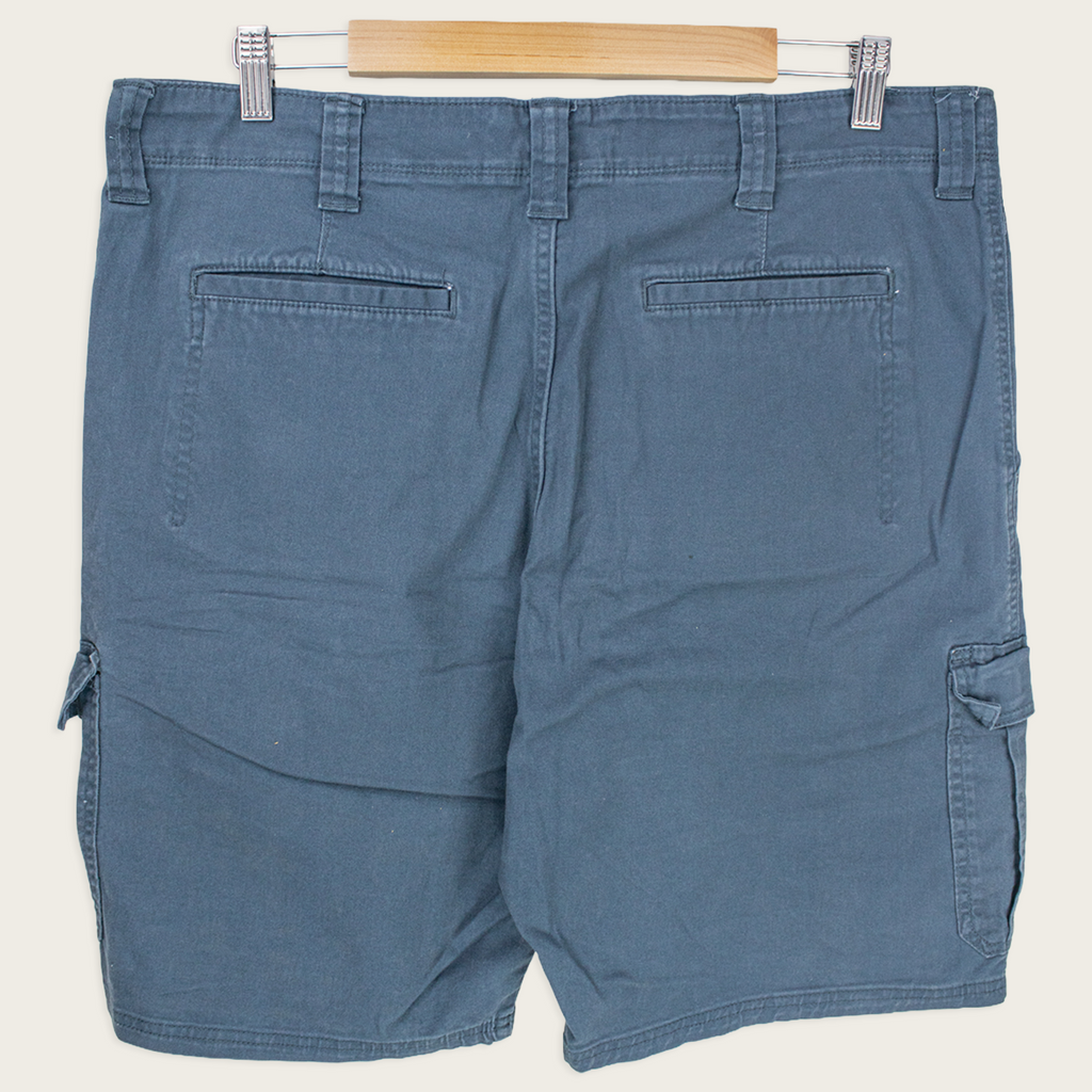 00's Wrangler Cargo Shorts - 36"