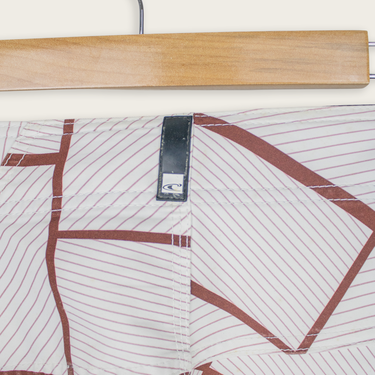 VINTAGE O'NEILL BOARD SHORTS - 38"