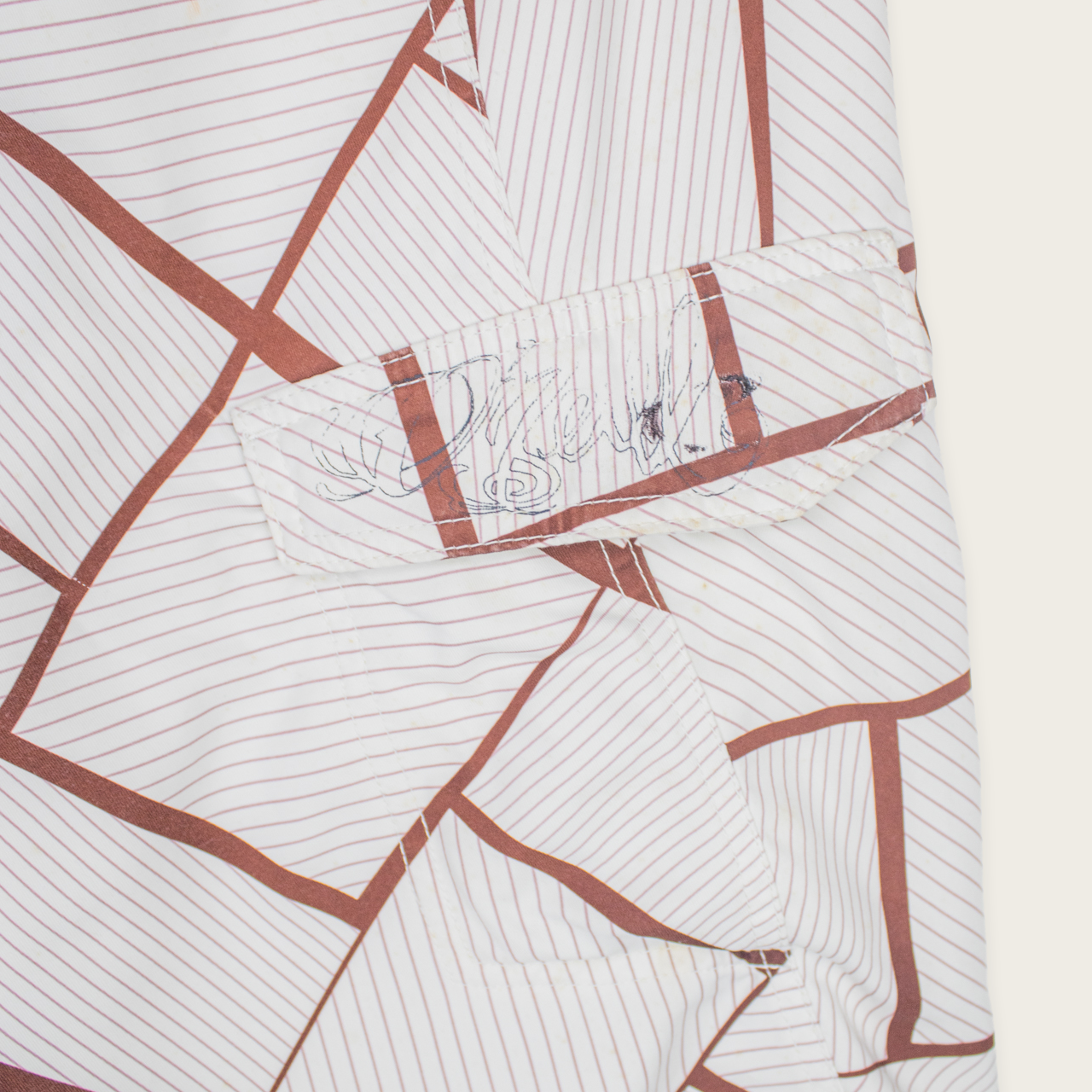 VINTAGE O'NEILL BOARD SHORTS - 38"